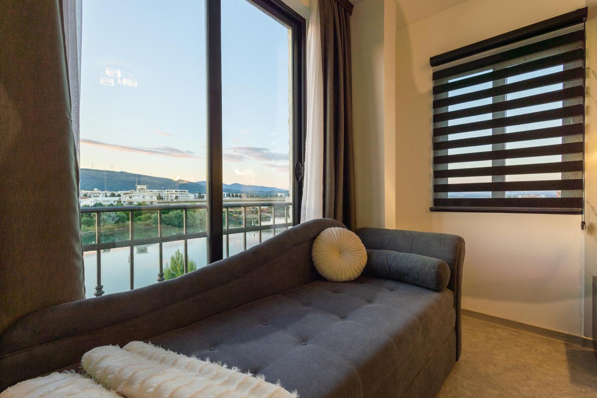 Apartments Gucci Ulcinj Bagian luar foto