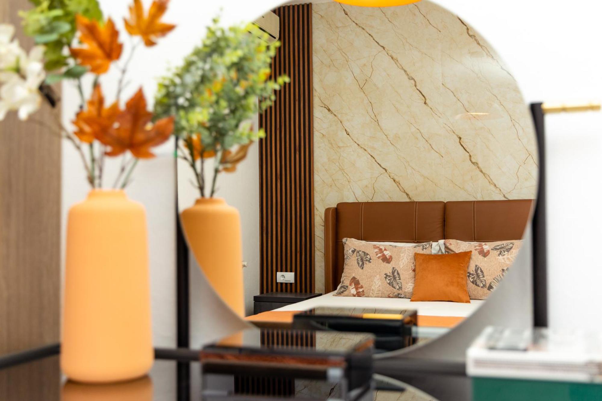 Apartments Gucci Ulcinj Bagian luar foto