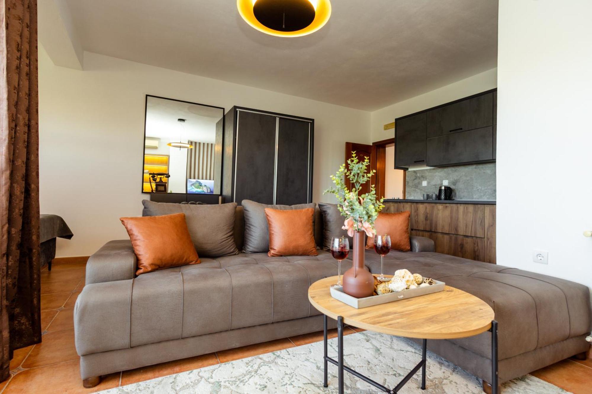 Apartments Gucci Ulcinj Ruang foto