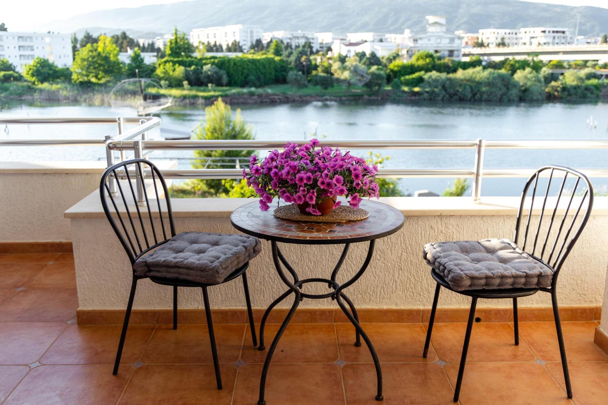 Apartments Gucci Ulcinj Bagian luar foto