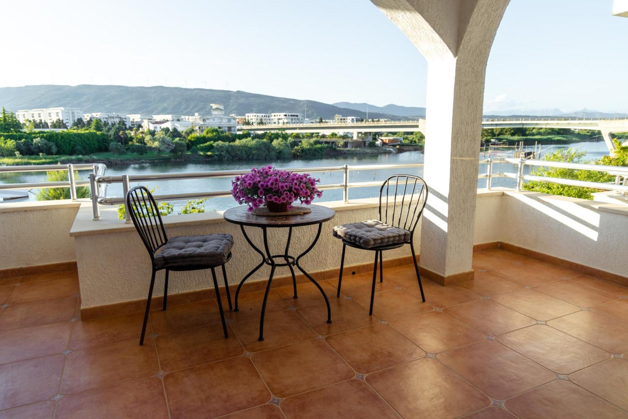 Apartments Gucci Ulcinj Bagian luar foto